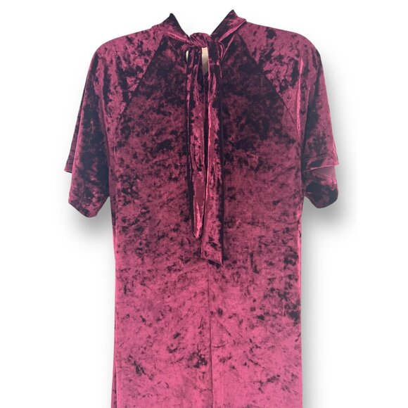Size Large NEW BURGUNDY WINE CRUSHED VELVET MOCK NECK DRESS Christmas Holiday - Picture 4 of 6